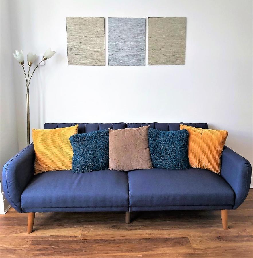 Beautifully Renovated 2 Bed Flat - Close To Beach Apartment Southend-on-Sea Bagian luar foto